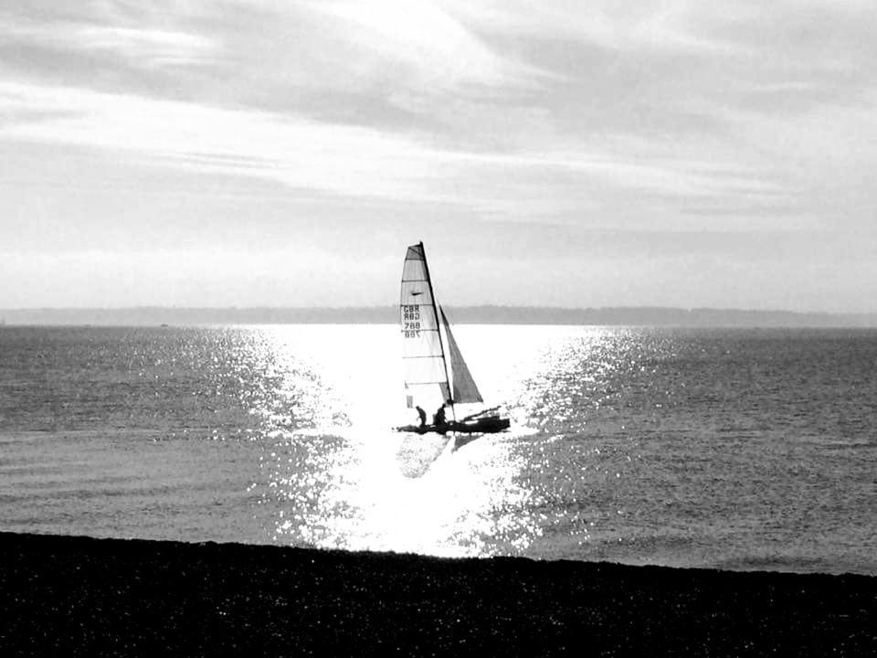 The Waters Edge Hotel Lee-on-the-Solent Exterior photo